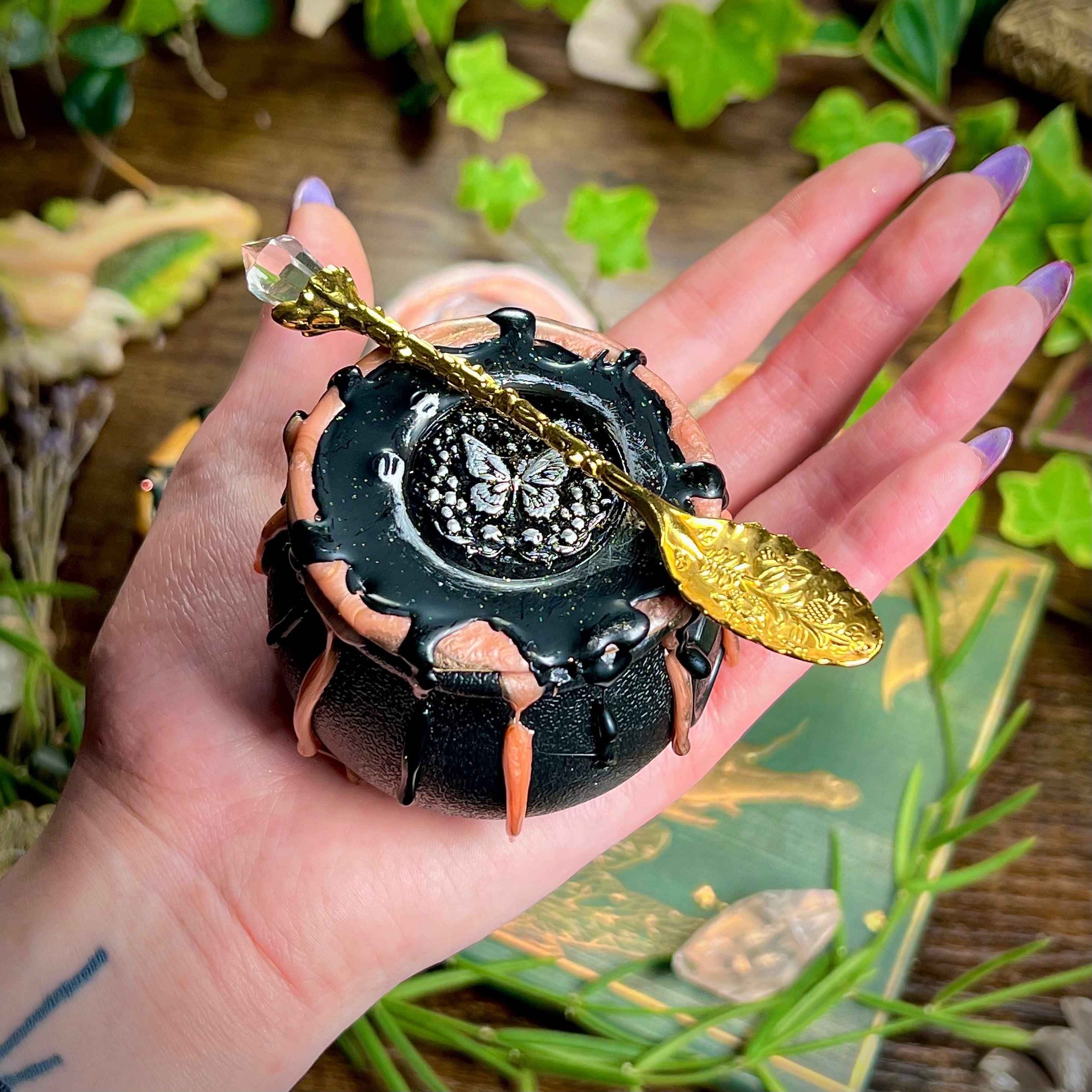 Mystery Suncatcher Cauldron