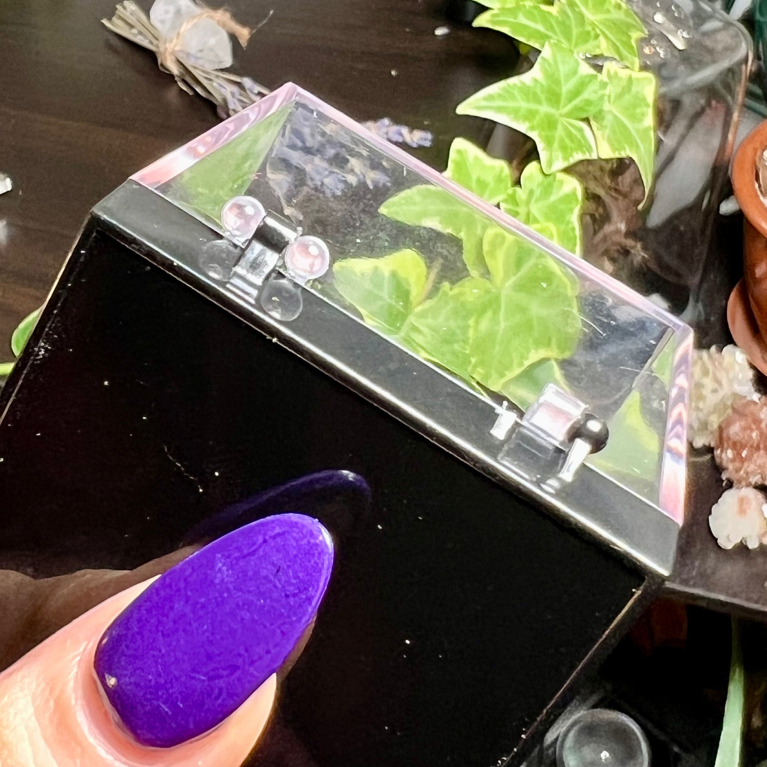 Flower Amethyst Collector Box