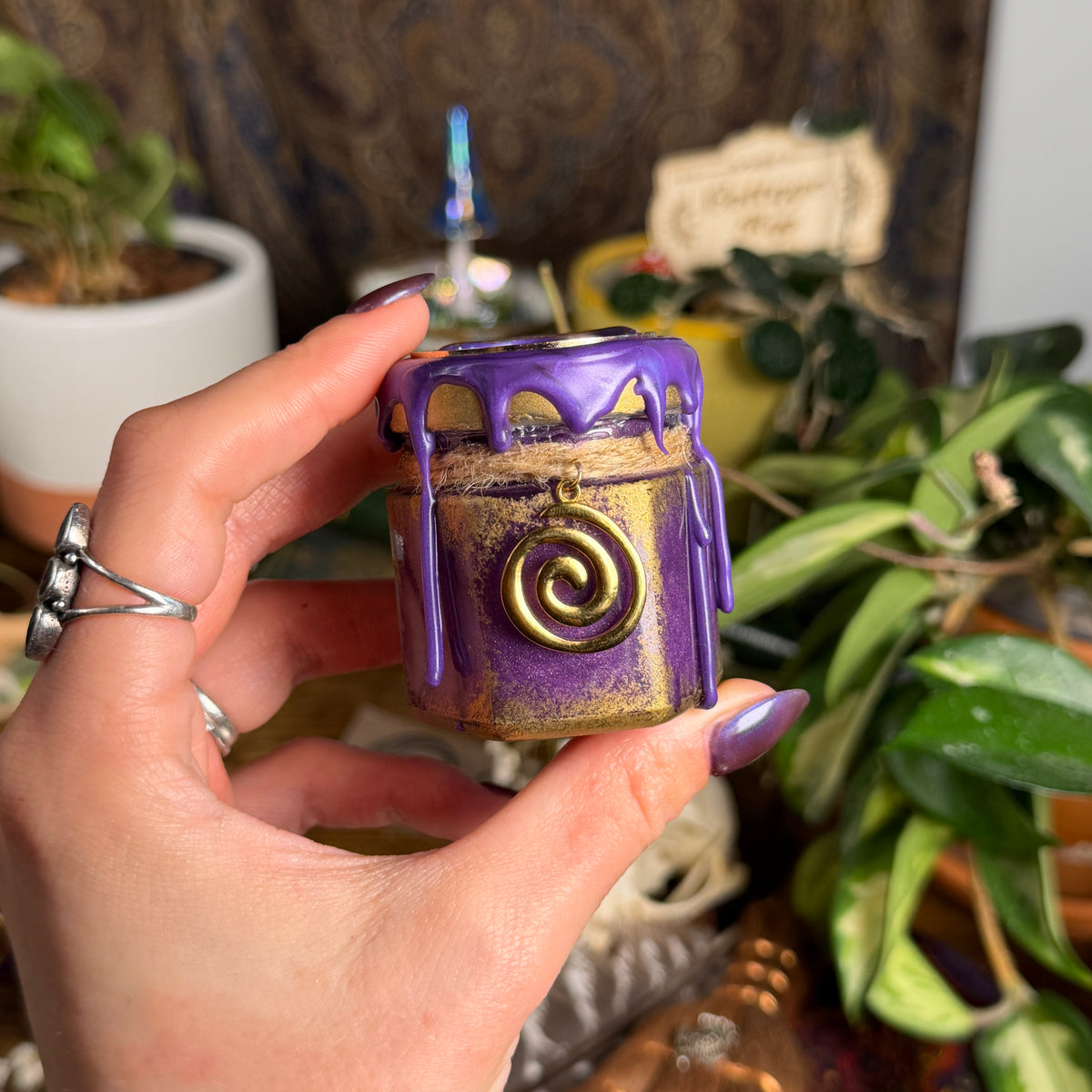 Divination Potions - Purple Spiral