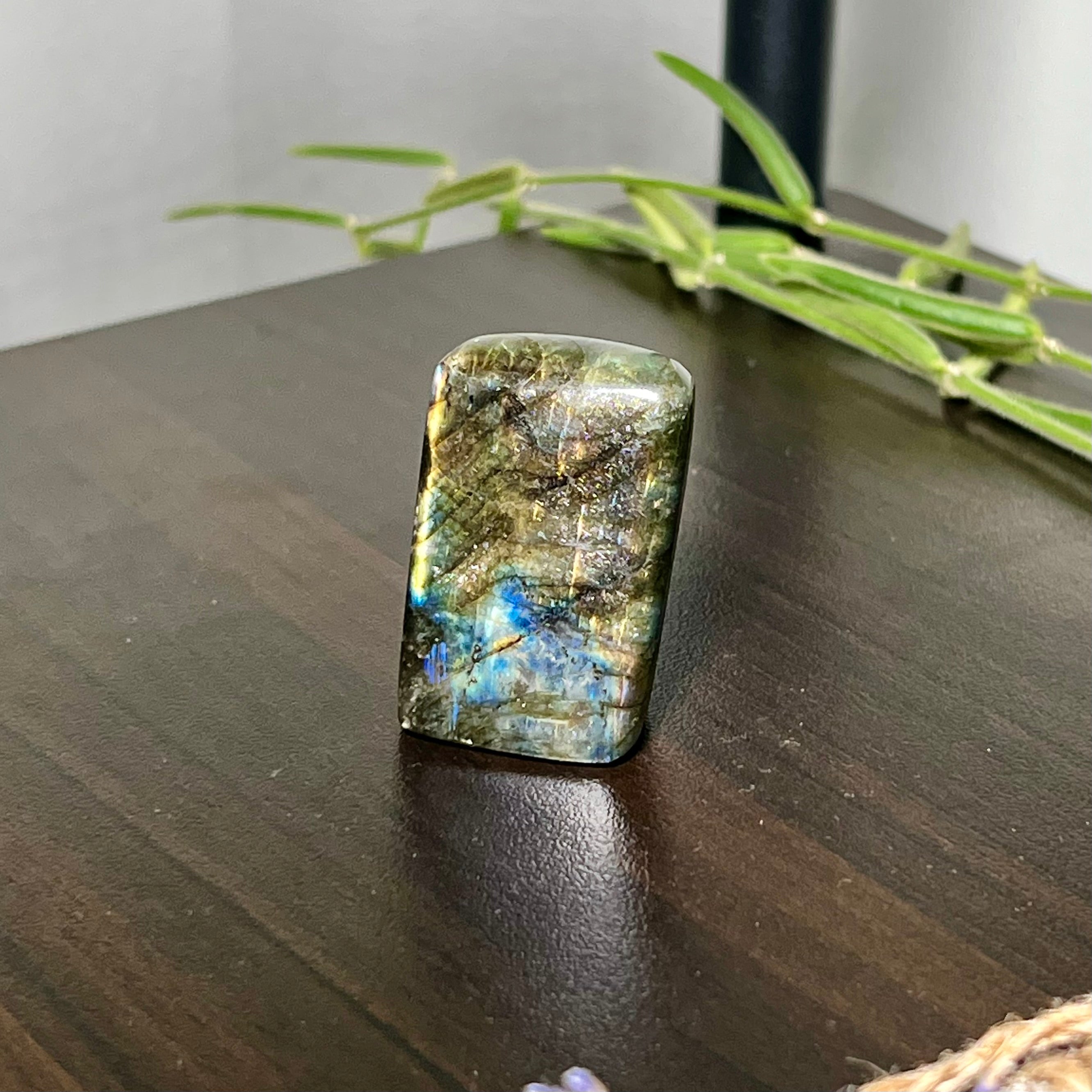 Labradorite Free Form