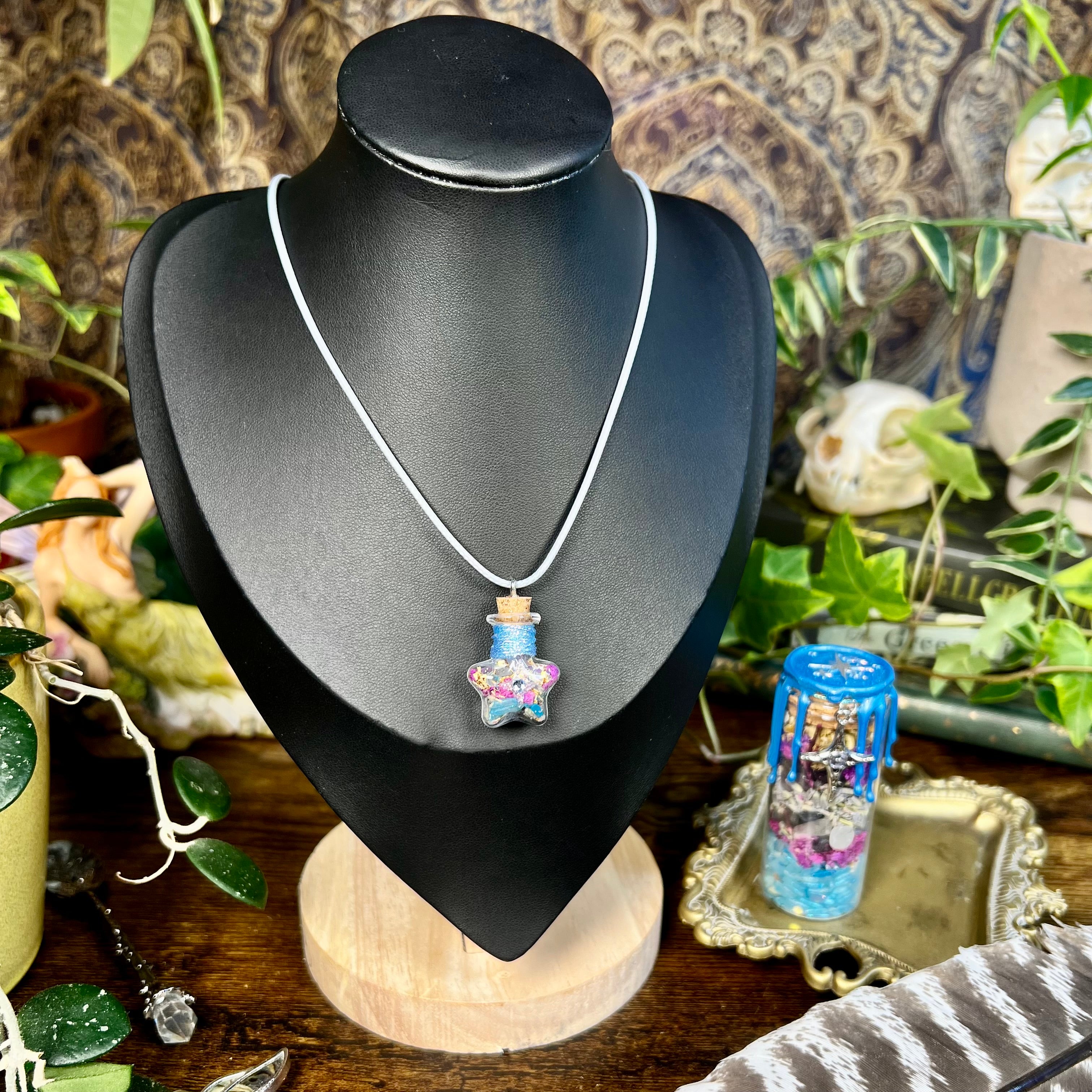 Manifestation - Lucky Star Spell Jar Necklace
