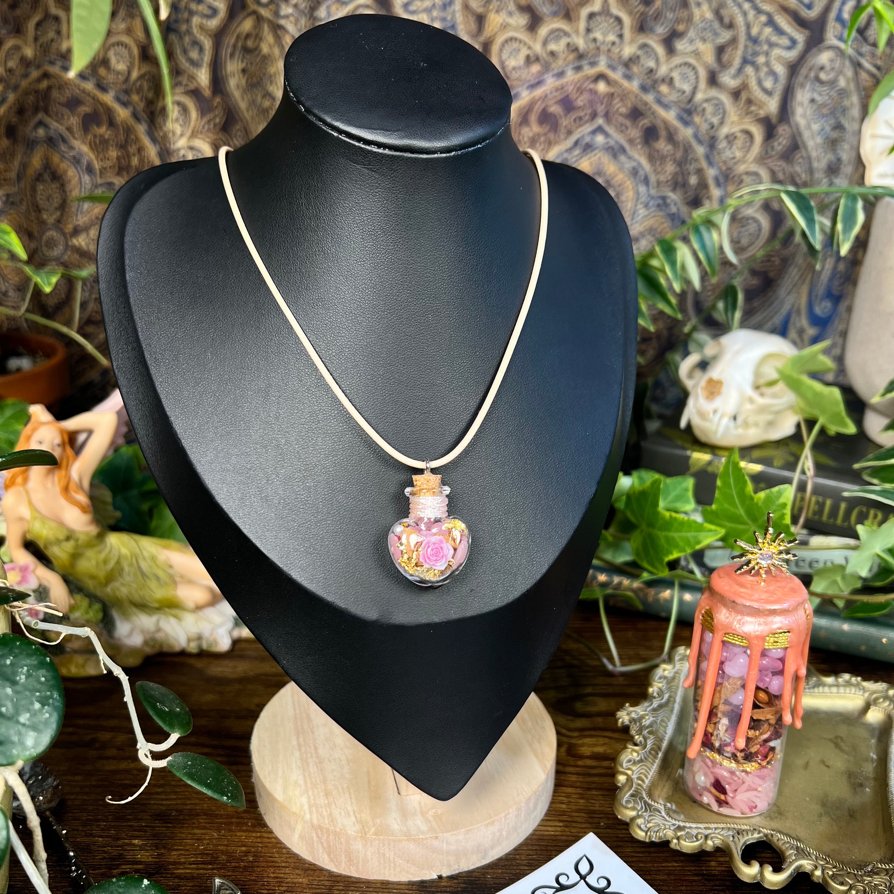 Love - Aphrodite Kiss Spell Jar Necklace