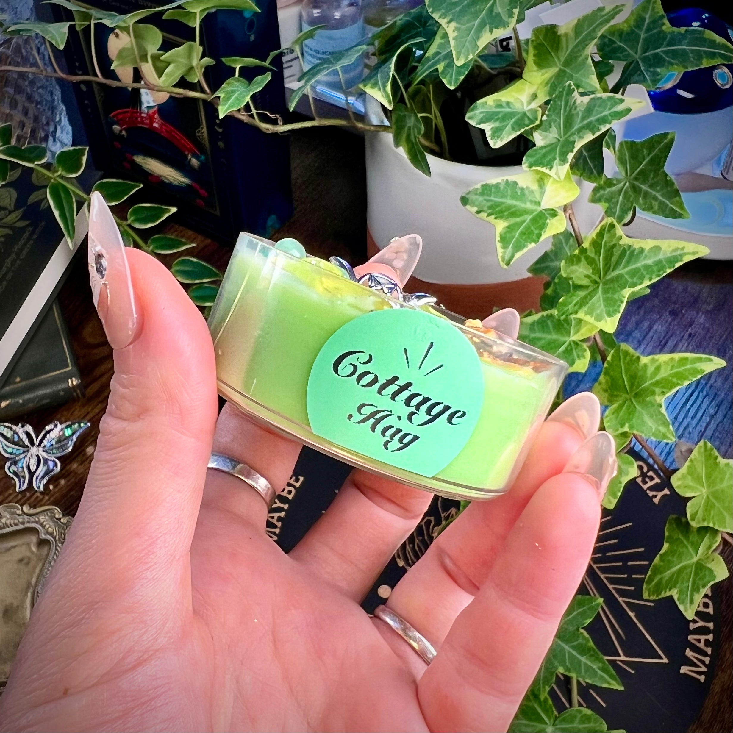 Triple Moon Manifest - Large Tealight