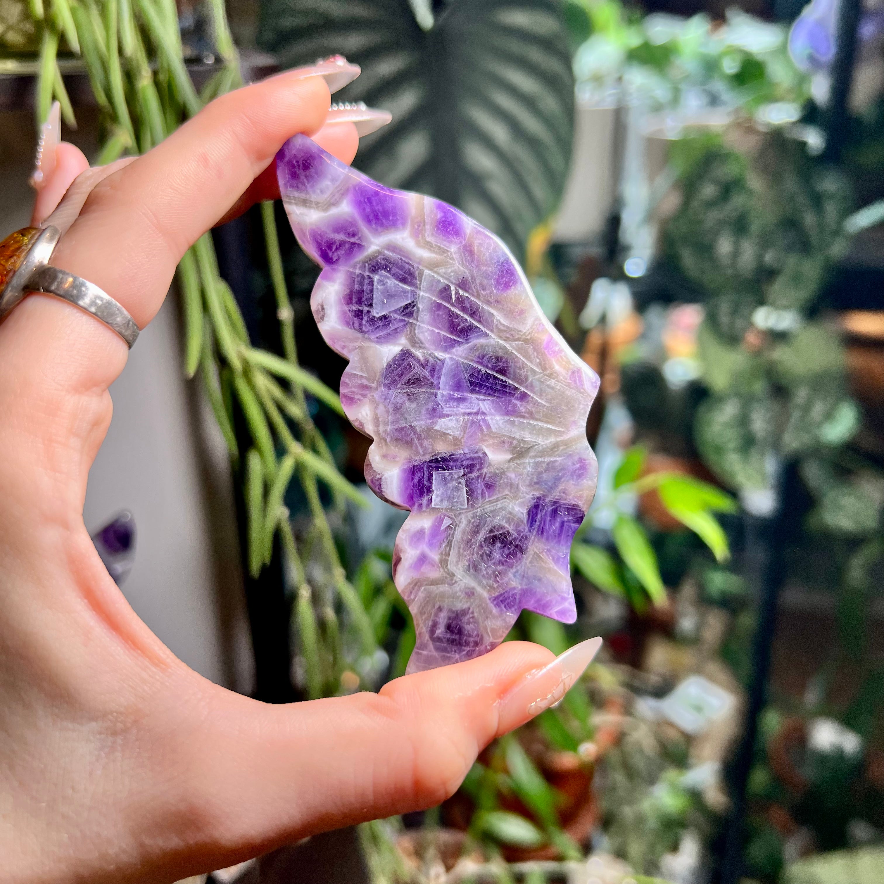 Dream Amethyst Butterfly Stand